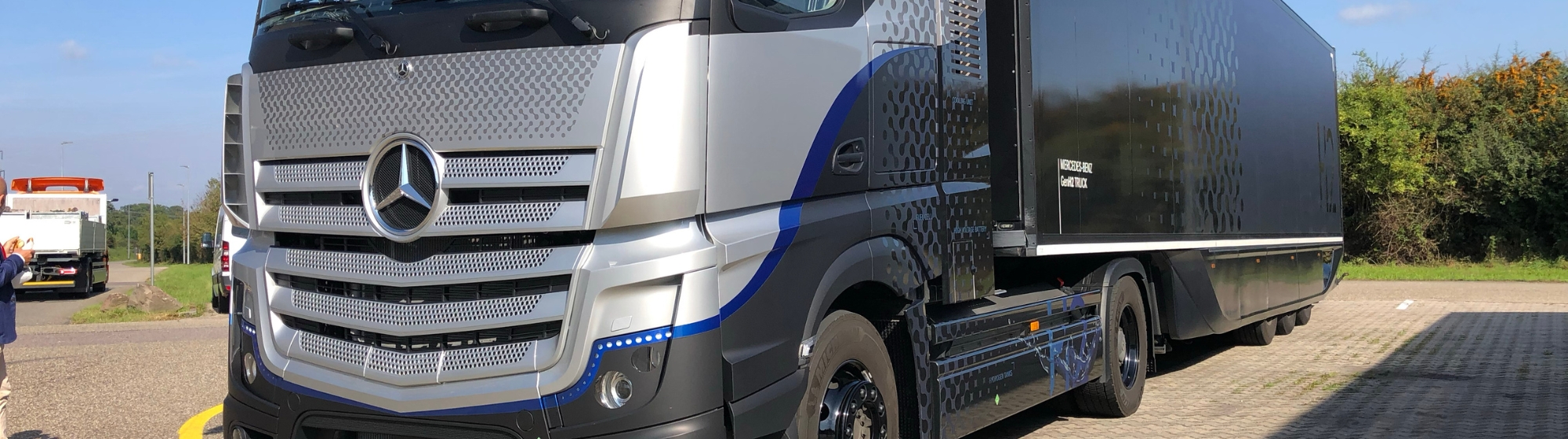 Mercedes grey hydrogen truck